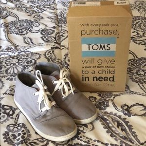 Toms Paseo Mid Grey Canvas Youth 2.5